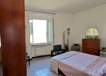 Camera da letto - Trilocale via Teresa Durazzo Pallavicini, Genova (zona Sampierdarena) - foto 5