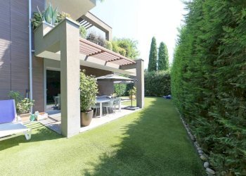 Giardino - Four-room apartment via Privata Vincenzo Monti, 4, Carate Brianza - photo 3