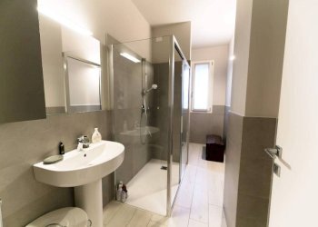 Bagno - Four-room apartment via Privata Vincenzo Monti, 4, Carate Brianza - photo 11