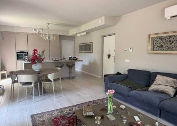 Salone - Four-room apartment via Privata Vincenzo Monti, 4, Carate Brianza - photo 17