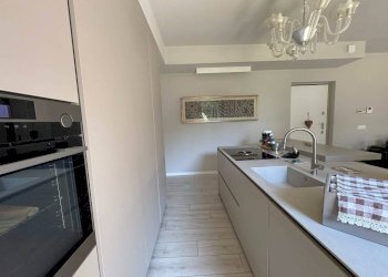 Cucina - Four-room apartment via Privata Vincenzo Monti, 4, Carate Brianza - photo 19