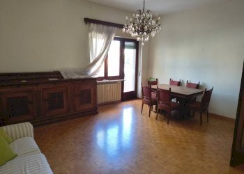 Soggiorno - Four-room apartment Cuneo (neighborhood Centro) - photo 9