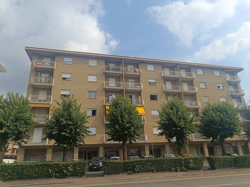 Facciata - Two-room apartment corso Torino, 109, Pinerolo - photo 1