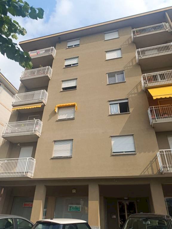Facciata - Two-room apartment corso Torino, 109, Pinerolo - photo 3