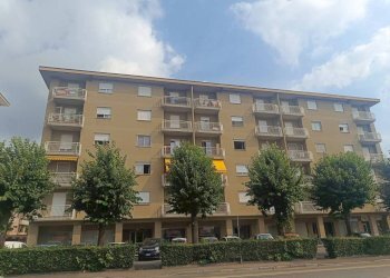 Facciata - Two-room apartment corso Torino, 109, Pinerolo - photo 1