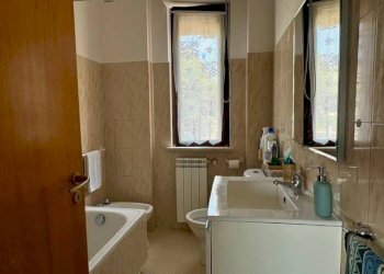 Bagno - Appartamento via Carlo Alberto Dalla Chiesa, Fara in Sabina - foto 11