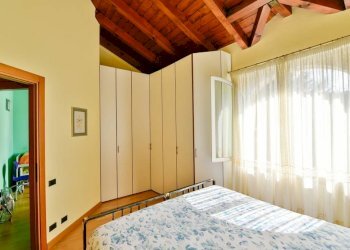 Camera da letto - Trilocale via Castelletti, 3, Ponte Lambro - foto 10