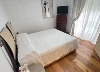 Camera da letto - Four-room apartment via Leonardo del Turco, 1/a, Bari (neighborhood Palese) - photo 8