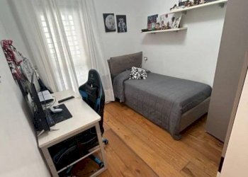 Camera da letto - Four-room apartment via Leonardo del Turco, 1/a, Bari (neighborhood Palese) - photo 11