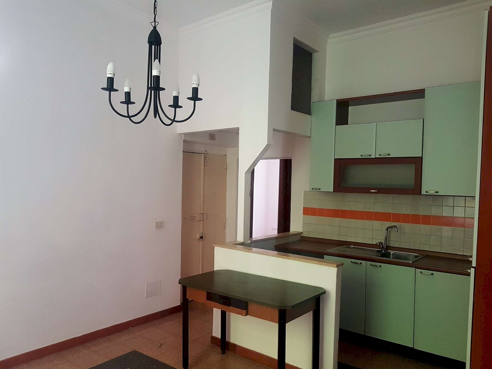 soggiorno/cucina - Appartamento via della Marranella, Roma (zona Pigneto) - foto 2