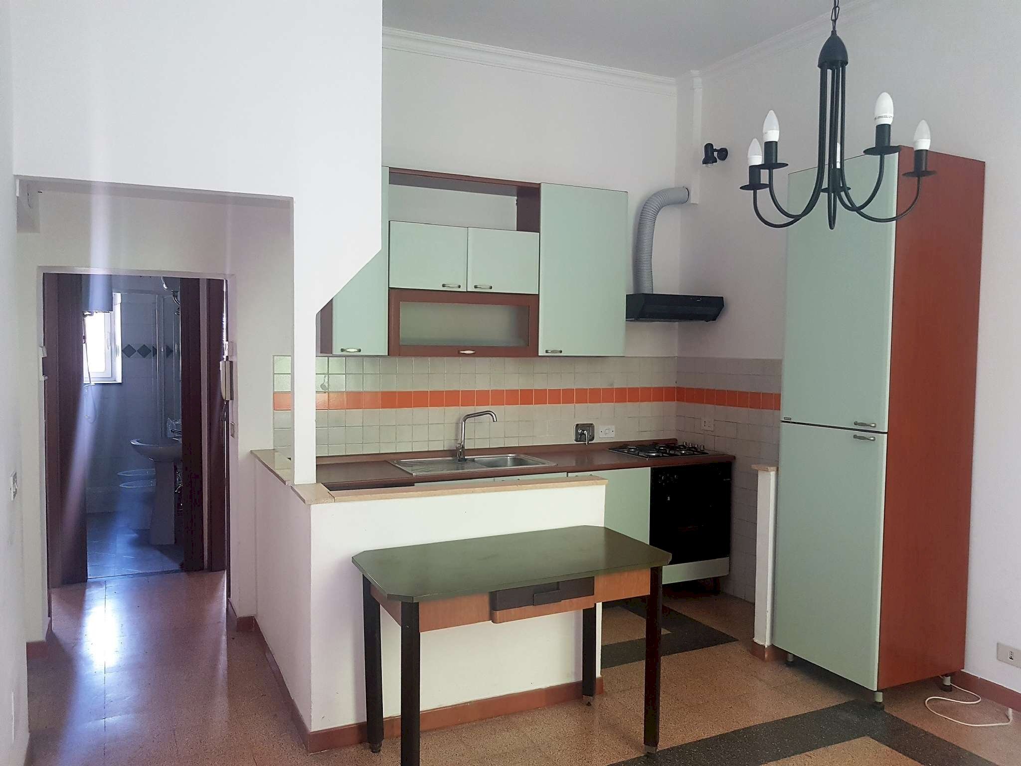 soggiorno/cucina - Appartamento via della Marranella, Roma (zona Pigneto) - foto 3