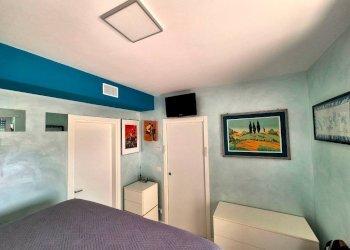 Camera da letto - Bilocale corso Alcide De Gasperi, 45, Cuneo (zona Donatello) - foto 10