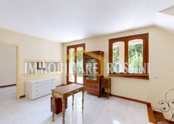 Salone - Villa a Schiera via Costituzione, 8a, Buguggiate - foto 10