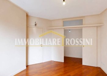 Camera da letto - Villa a Schiera via Costituzione, 8a, Buguggiate - foto 16