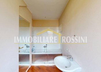 Bagno - Villa a Schiera via Costituzione, 8a, Buguggiate - foto 23