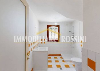 Bagno - Villa a Schiera via Costituzione, 8a, Buguggiate - foto 39
