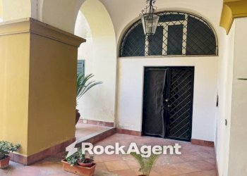 Cortile interno - Shop via Costantino Astarita, 43, Pagani - photo 20