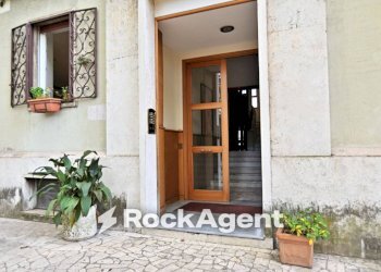 Cortile interno - Monolocale via Cilicia, 53, Roma - foto 11