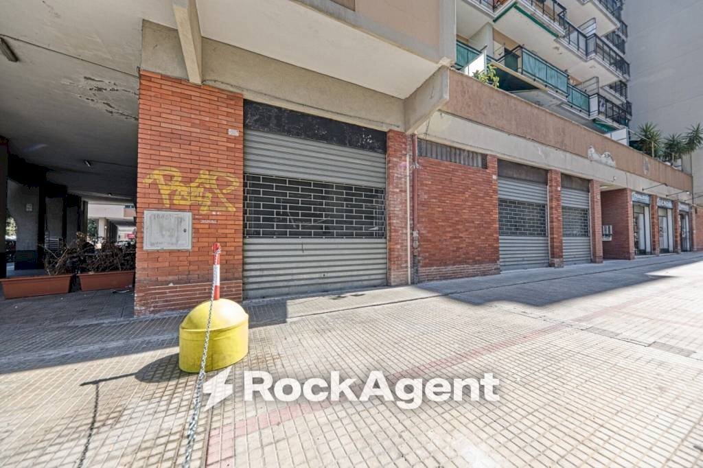 Zona - Shop via Giacomo Soliman, 58 R, Genova (neighborhood Sestri Ponente) - photo 2