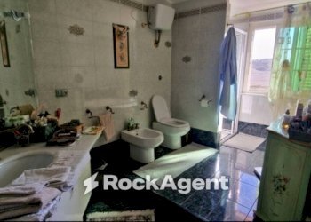 Bagno - Stabile - Palazzo via degli Oleandri, 2, Crotone - foto 17