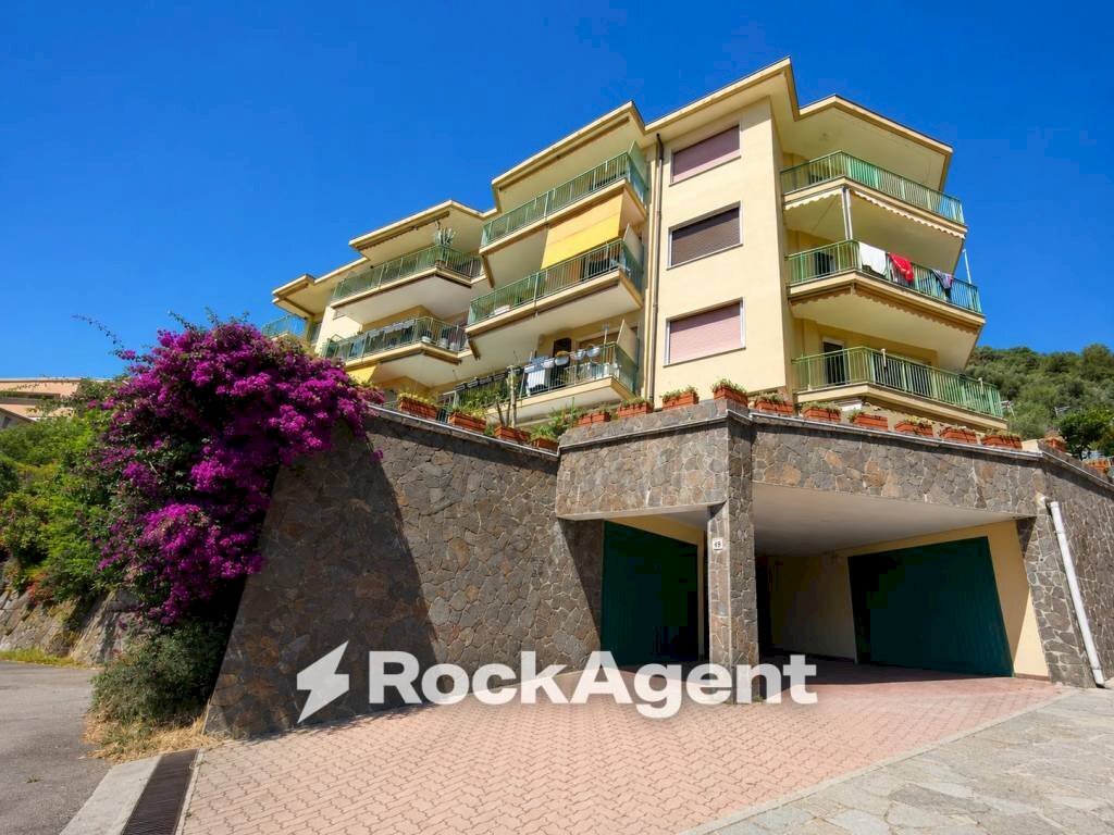 Facciata - Two-room apartment via Aurelia, 69, Bordighera - photo 2