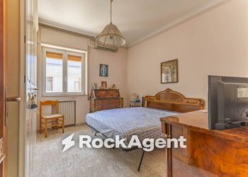 Camera da letto - Three-room apartment via G. Lembo 11, Bari (neighborhood Santo Spirito) - photo 5