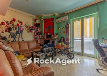 Salone - Three-room apartment via G. Lembo 11, Bari (neighborhood Santo Spirito) - photo 11