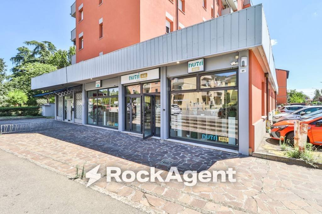 Zona - Negozio via del Triumvirato, 89/A, Bologna (zona Borgo Panigale) - foto 3