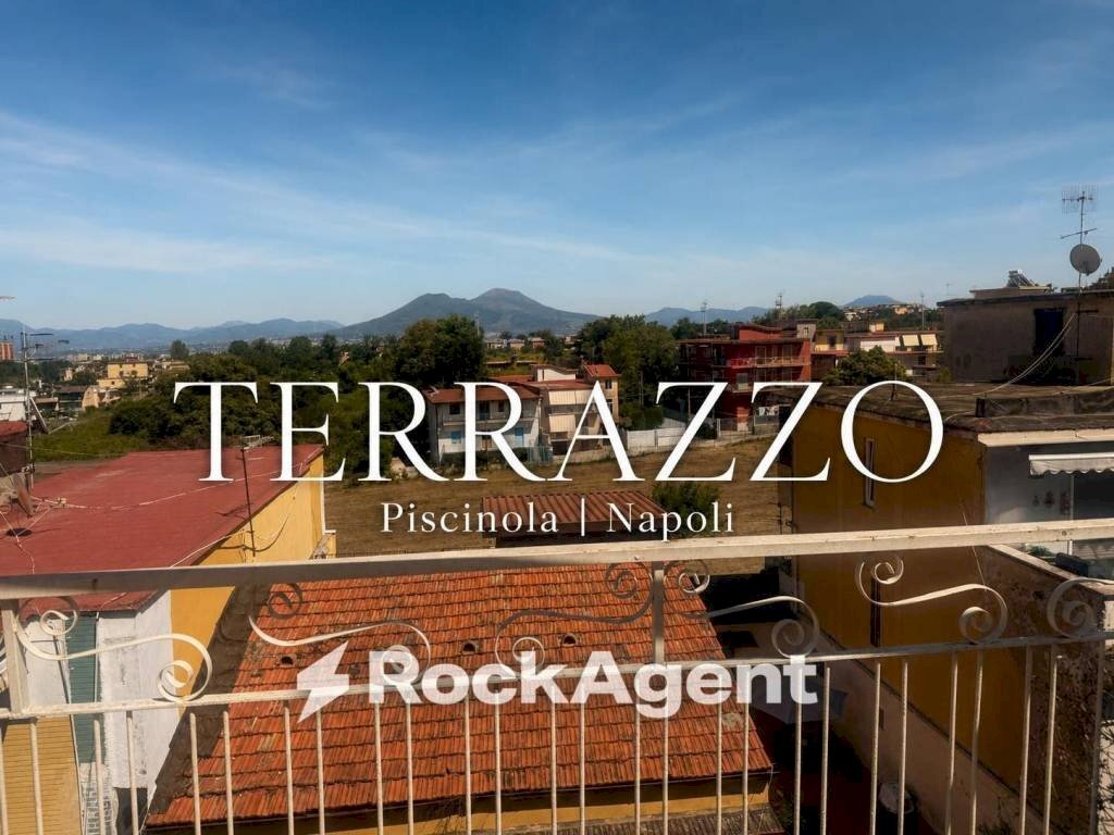 Vista - Bilocale corso Marianella, 104, Napoli (zona Piscinola) - foto 1