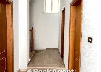 Interno palazzo - Quadrilocale viale Piceno Aprutino, 120, Civitella del Tronto - foto 3