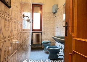 Bagno - Quadrilocale viale Piceno Aprutino, 120, Civitella del Tronto - foto 17