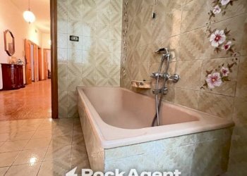 Bagno - Quadrilocale viale Piceno Aprutino, 120, Civitella del Tronto - foto 30