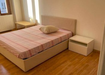 Camera da letto - Bilocale viale Monte Nero, 56, Milano - foto 2