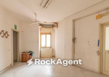 Magazzino - Appartamento via Generale Francesco Pignatelli, 16bis, Napoli - foto 4