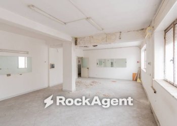 Magazzino - Appartamento via Generale Francesco Pignatelli, 16bis, Napoli - foto 7