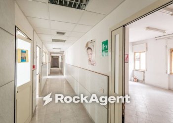 Interno non residenziale - Appartamento via Generale Francesco Pignatelli, 16bis, Napoli - foto 18