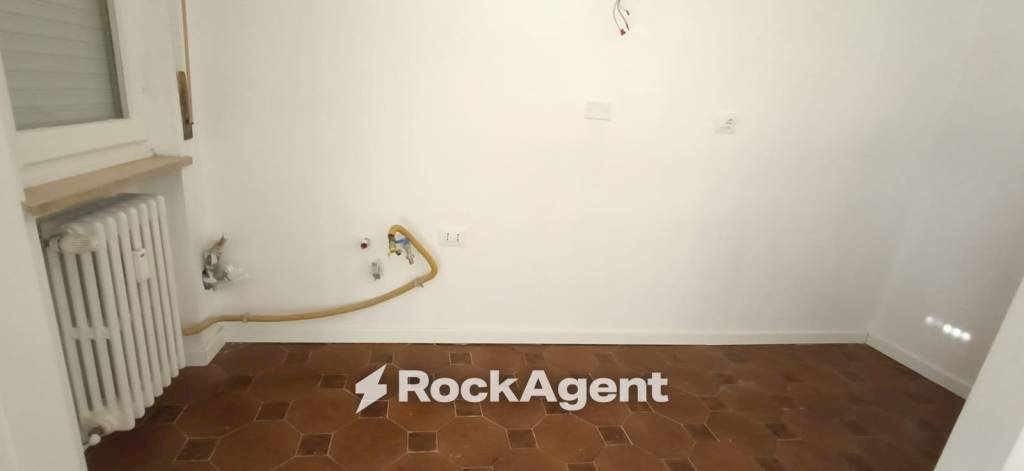 Salone - Three-room apartment viale Martiri della Libertà, 34, Mede - photo 3