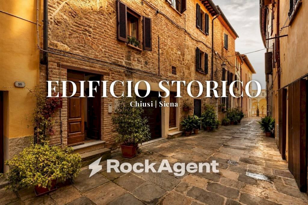 Cortile interno - Appartamento via della Misericordia, 14, Chiusi - foto 1