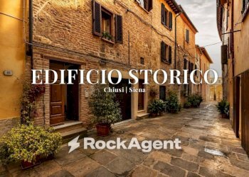 Cortile interno - Appartamento via della Misericordia, 14, Chiusi - foto 1