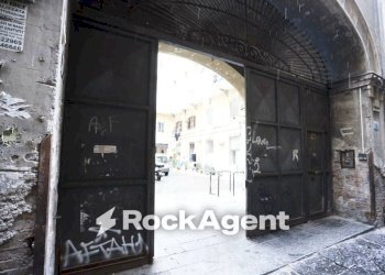 Zona - Appartamento vico San Maria Ad Agnone, 18, Napoli - foto 8
