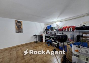 Cantina - Quadrilocale via Armando Diaz, 42, Martano - foto 5