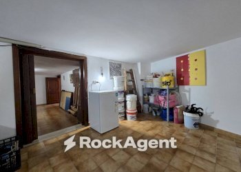 Cantina - Quadrilocale via Armando Diaz, 42, Martano - foto 6