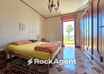 Camera da letto - Quadrilocale via Armando Diaz, 42, Martano - foto 10