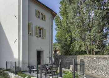 Facciata - Villa via della Boccaccia, Capannori - foto 32