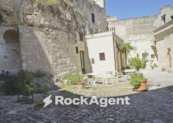 Cortile interno - Stabile - Palazzo via San Vito, 1, Matera - foto 24