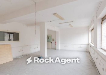 Interno non residenziale - Appartamento via Tommaso Giovanni Blanch, 21, Napoli - foto 12