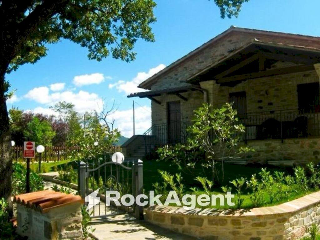 Facciata - Rustico Frontone - foto 1