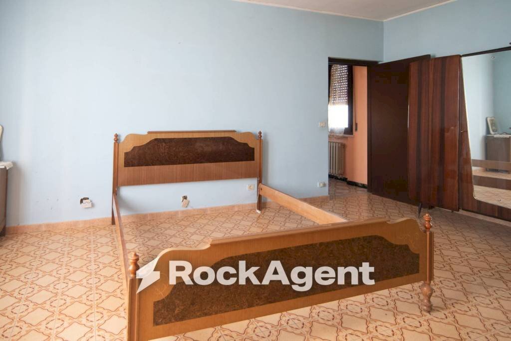 Camera da letto - Casa indipendente Frazione Ripalta, Arcevia - foto 2