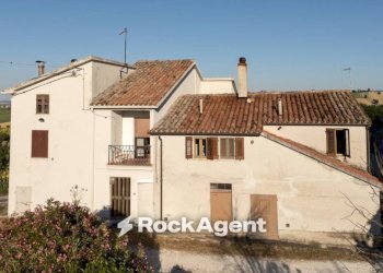 Facciata - Casa indipendente Frazione Ripalta, Arcevia - foto 38