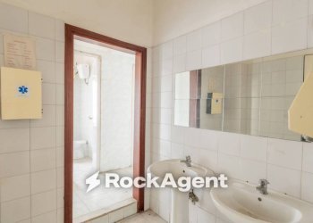 Bagno - Appartamento via Generale Francesco Pignatelli, 16bis, Napoli - foto 16